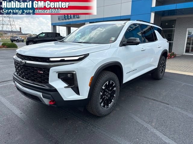2026 Chevrolet Traverse Z71 in Polar White Tricoat — front three-quarter view