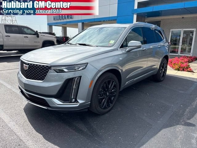2024 Cadillac XT6 Luxury in Argent Silver Metallic — front three-quarter view