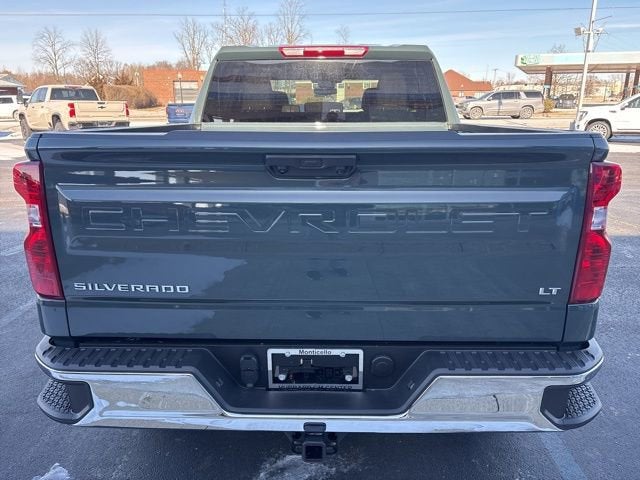 2025 Chevrolet Silverado 1500 — detail view
